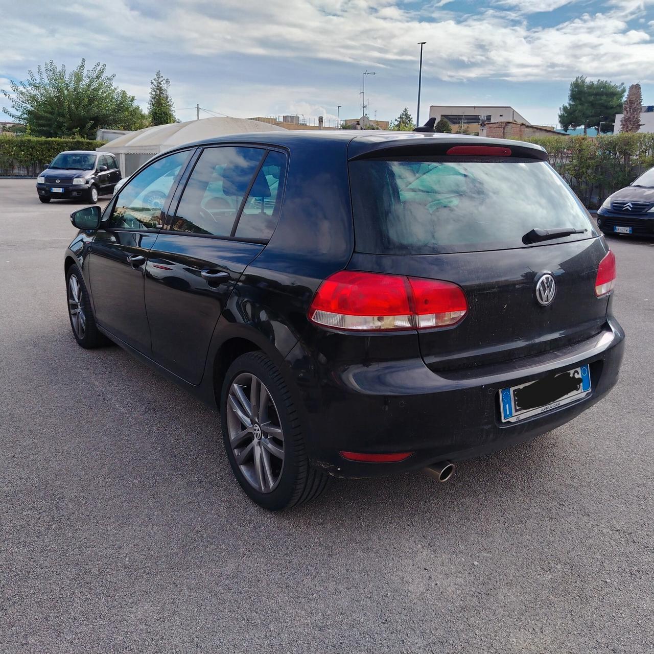 Volkswagen Golf 1.6 TDI DPF Highline