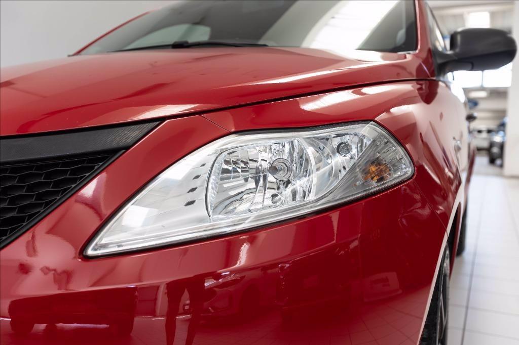 LANCIA Ypsilon 1.0 firefly hybrid Silver s&s 70cv 5p.ti del 2021