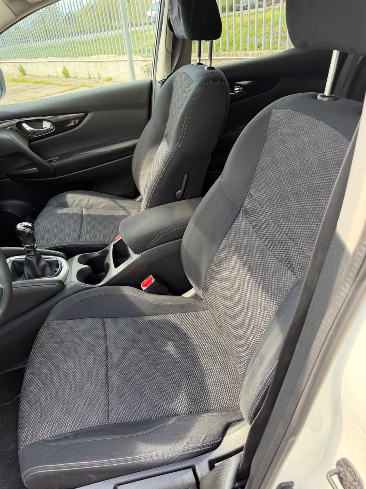 Nissan Qashqai 1.5 dCi Visia