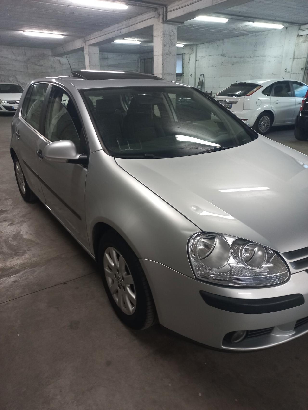 Volkswagen Golf 1.6 16V FSI 5p. Comfortline