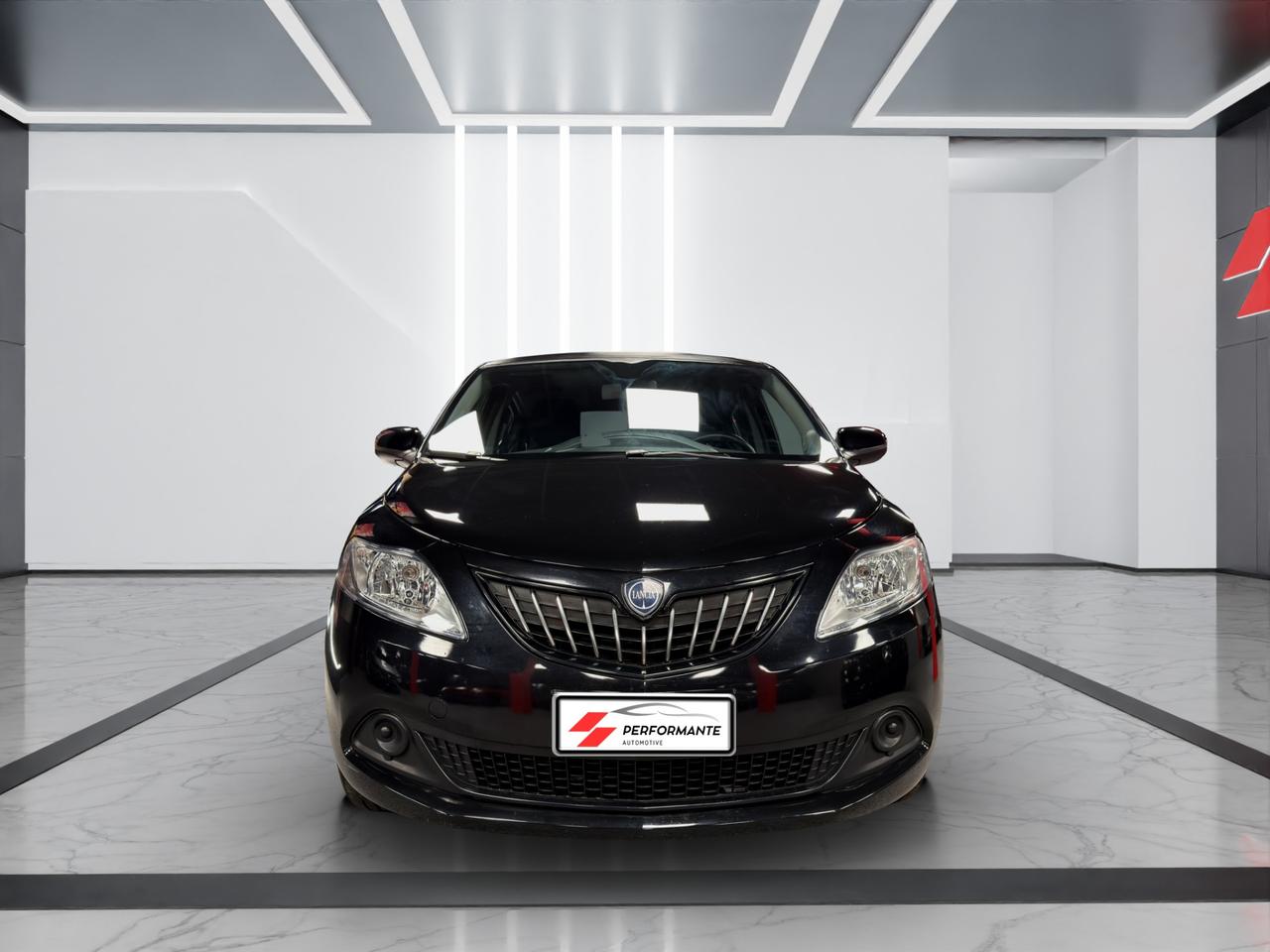 Lancia Ypsilon 1.0 firefly hybrid Silver Plus s&s 70cv