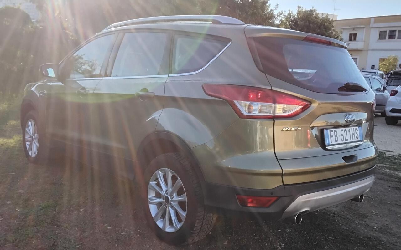 Ford Kuga 2.0 TDCI 150 CV S&S 4WD Powershift Titanium