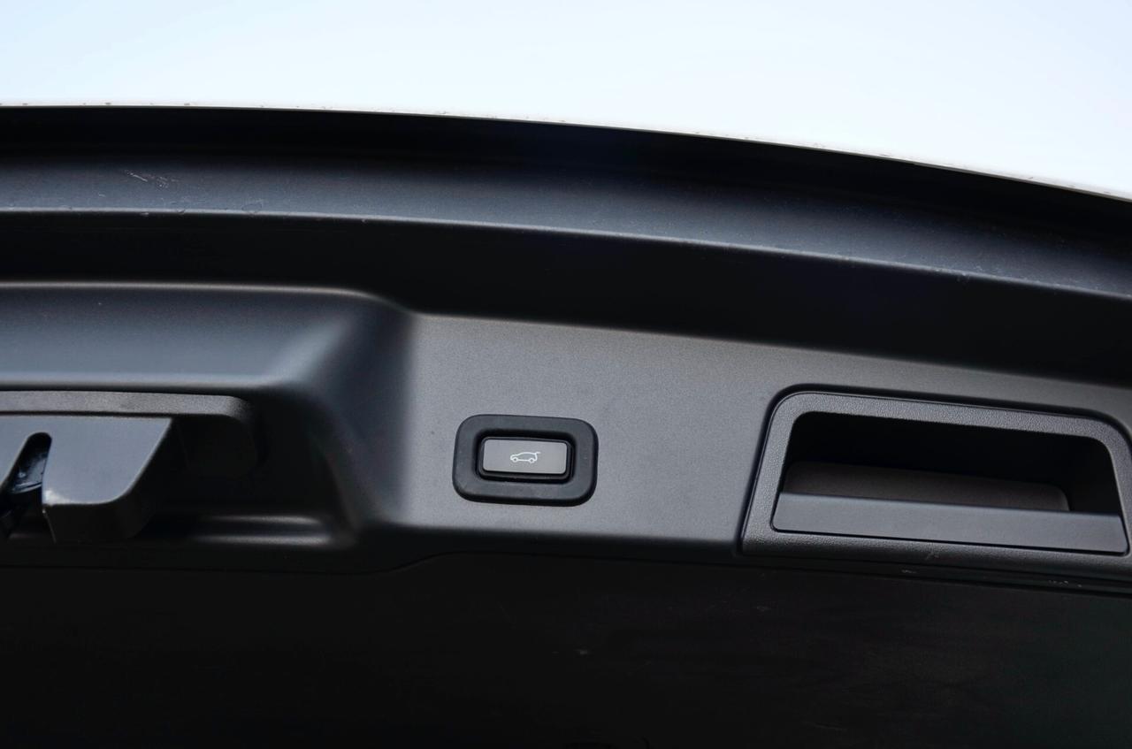 LAND ROVER RANGE ROVER 1.5 I3 PHEV PLUG-IN AWD 300cv AUT, UNICOPROPRIETARIO, UFF ITALIANA, SERVICE CON FATTURE, RETROCAMERA, PERMUTE