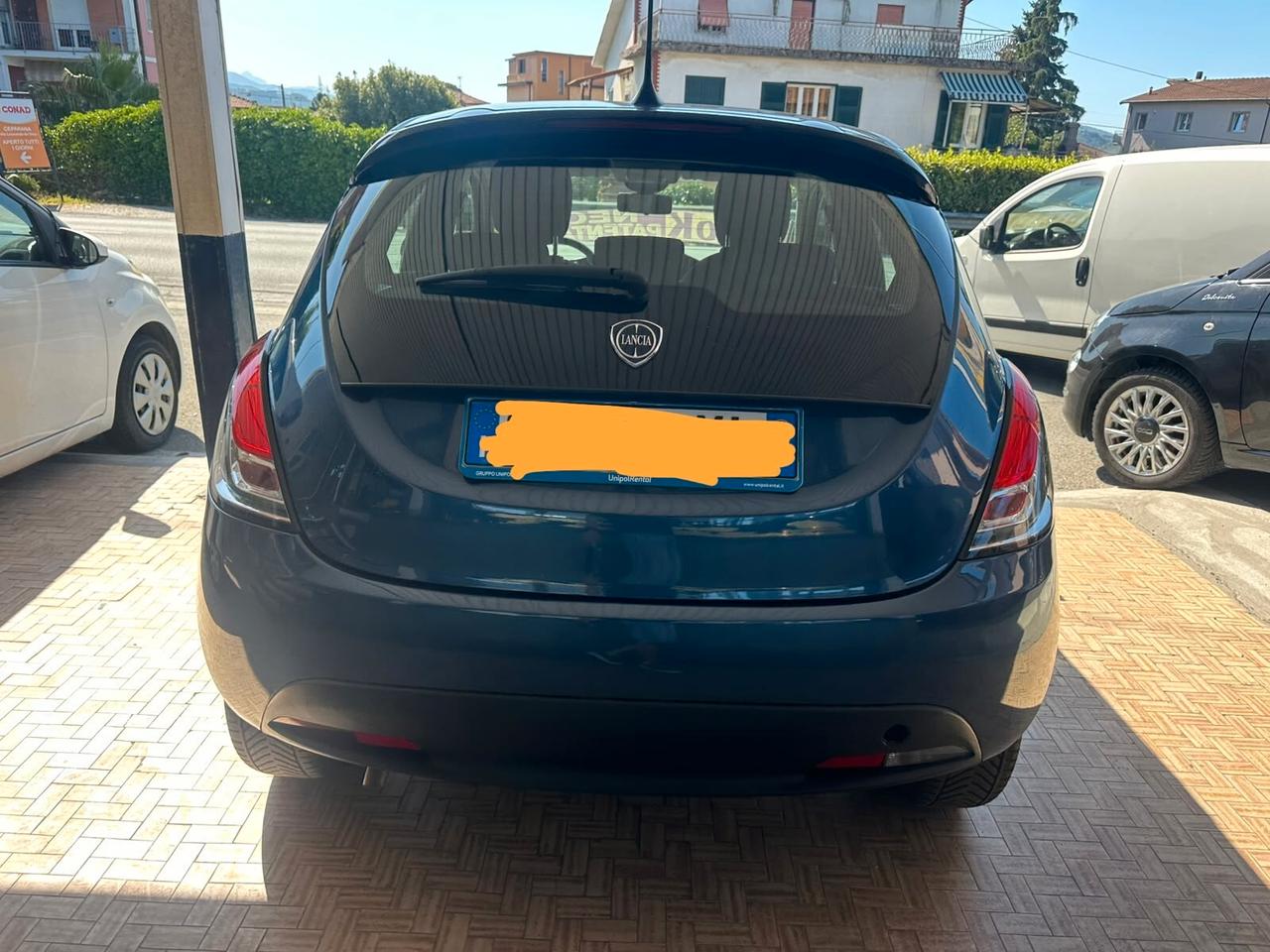 Lancia Ypsilon 1.0 FireFly 5 porte S&S Hybrid Alberta Ferretti