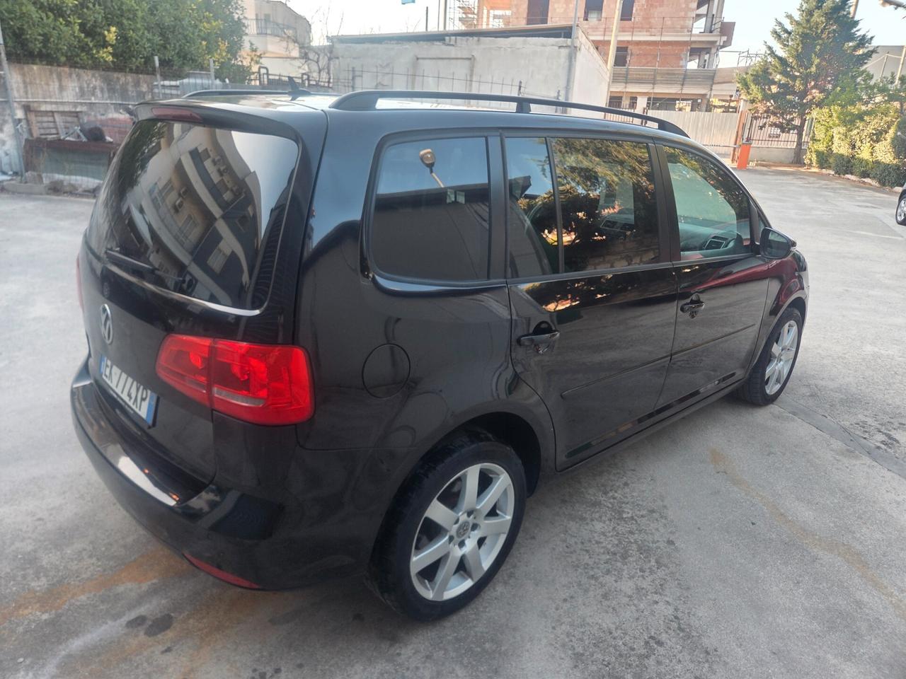Volkswagen Touran 1.6 TDI 105cv DSG Highline