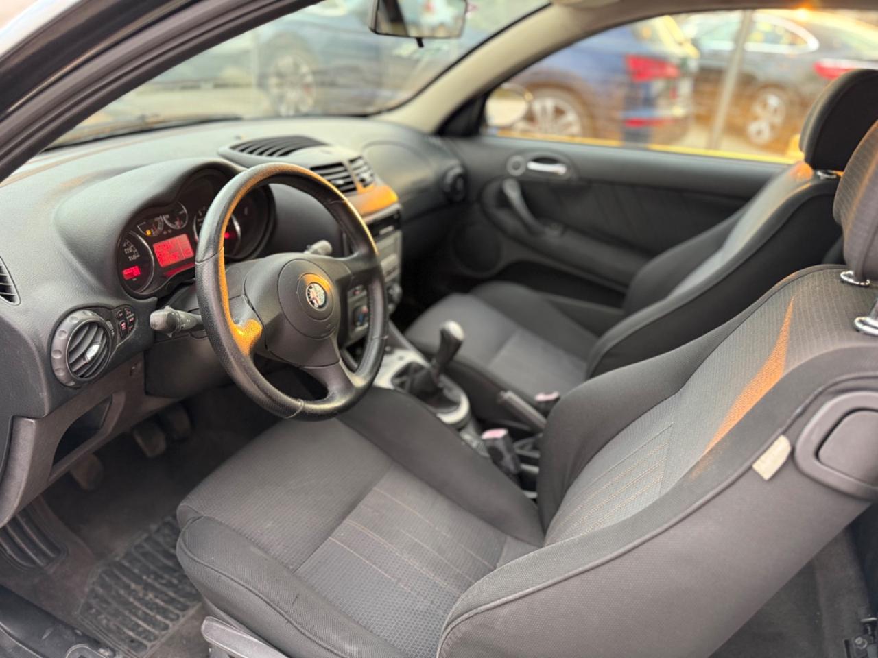 Alfa Romeo 147 1.6 16V TS 3 porte Black Line Euro4