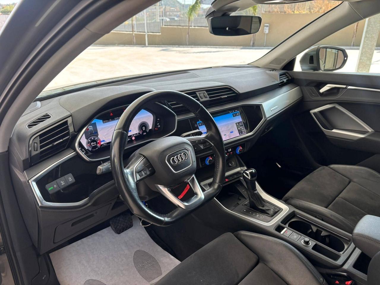 Audi Q3 2.0 Tdi SportBack 150 CV Sport !'!'!