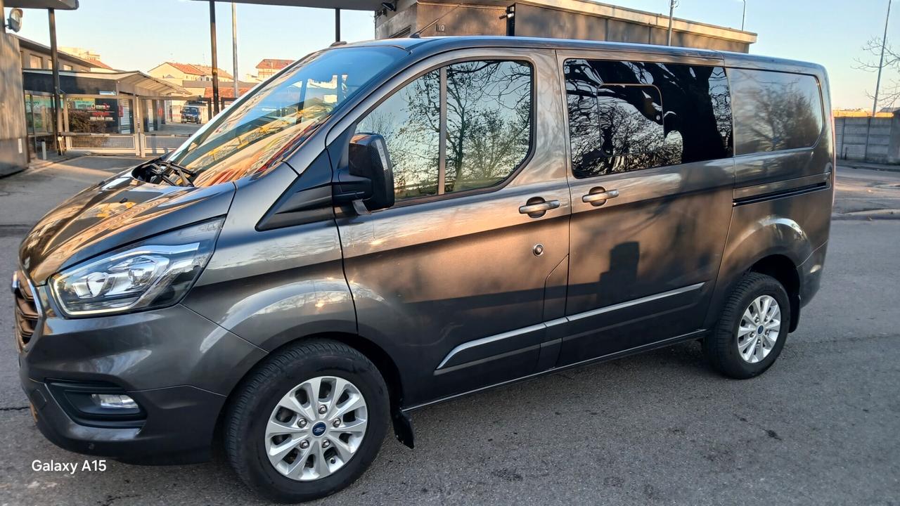 Ford Transit CUSTOM 5 POSTI TITANIUM