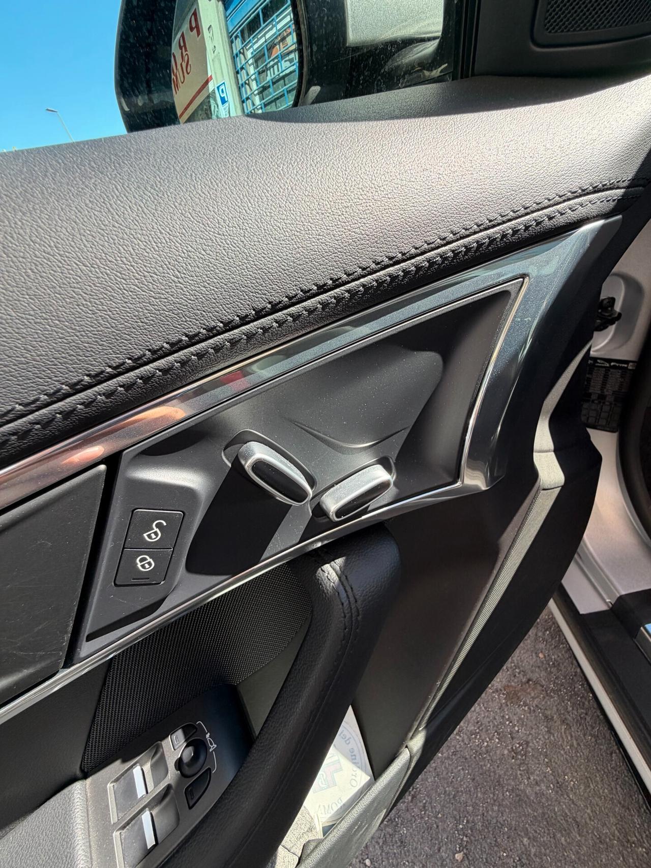 Jaguar F-Type 2.0 P300 300CV R-Dynamic - Grigio Satinato SVO