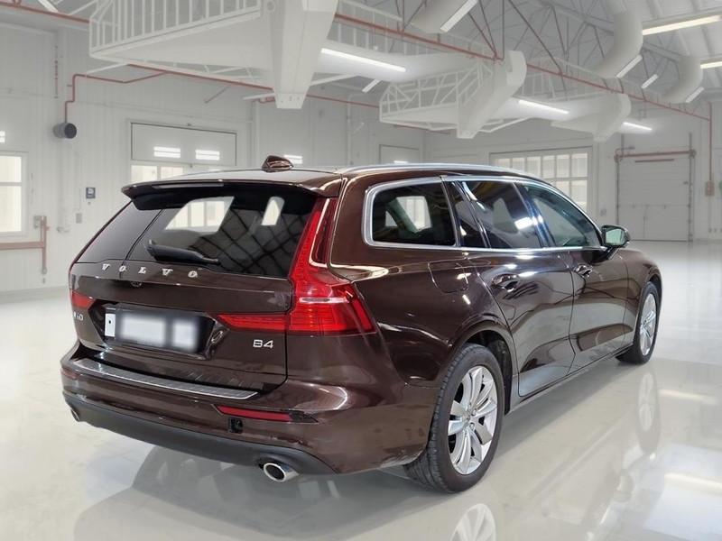 VOLVO V60 B4 D autom. Momentum Business Pro WAGON