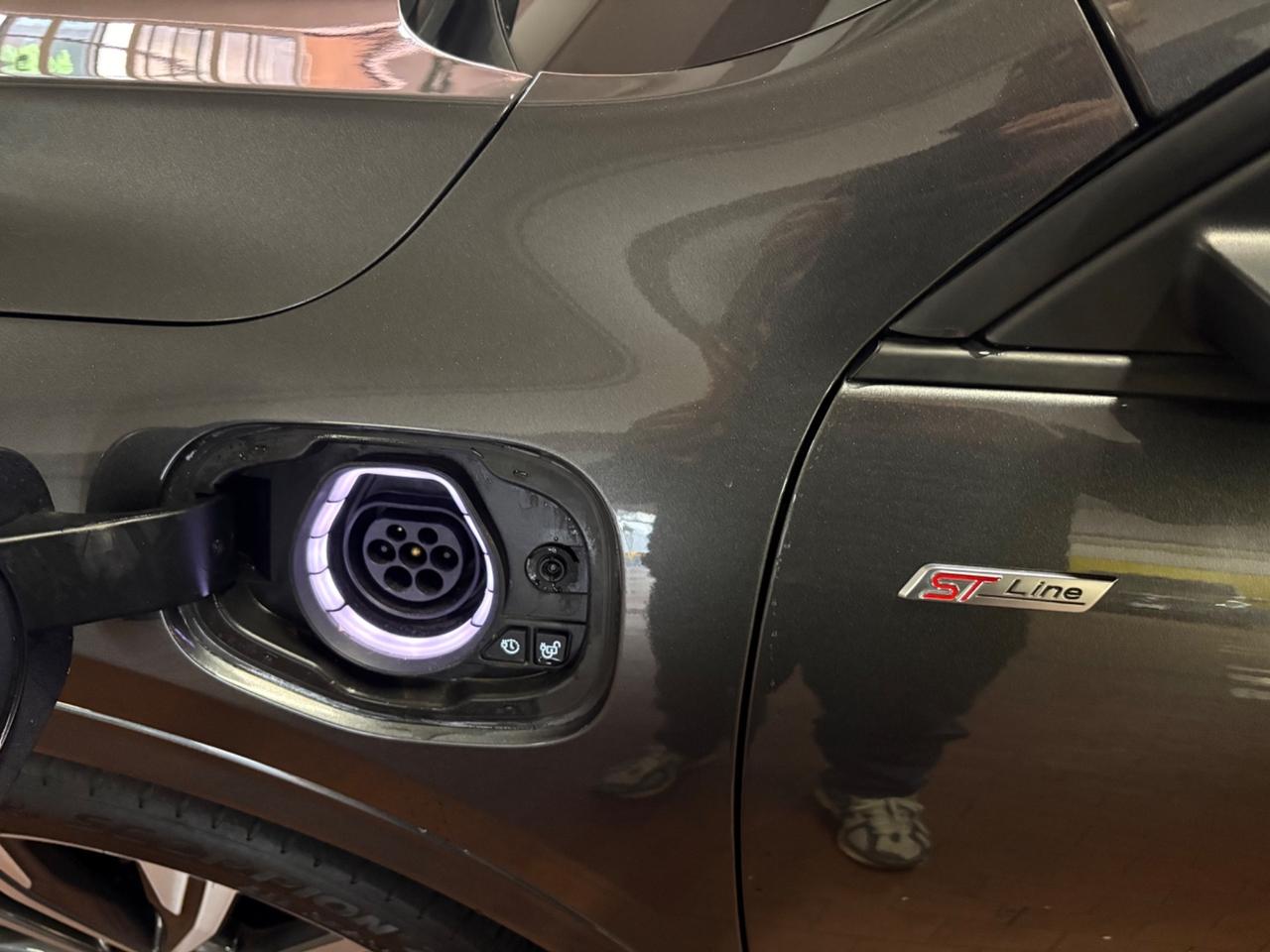 Ford Kuga 2.5 Plug In Hybrid 225 CV CVT 2WD ST-Line