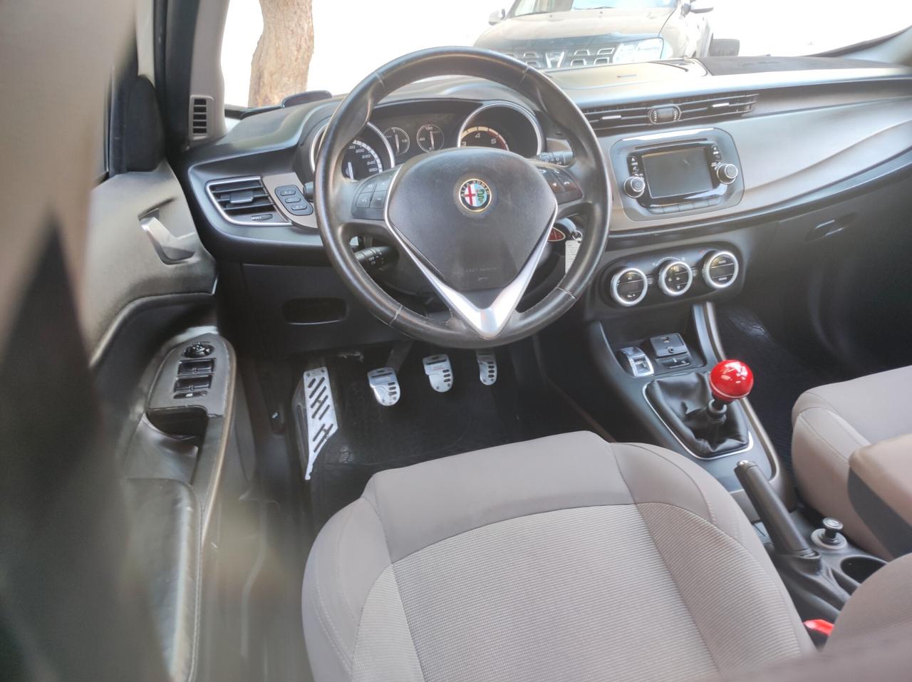 Alfa Romeo Giulietta 1.6 JTDm-2 120 CV Distinctive