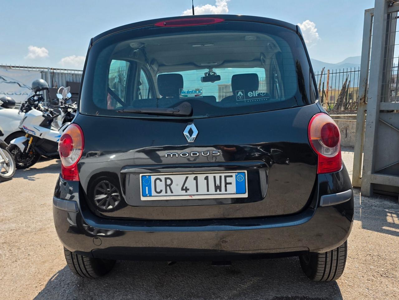Renault Modus 1.5 dCi 85CV Luxe Dynamique