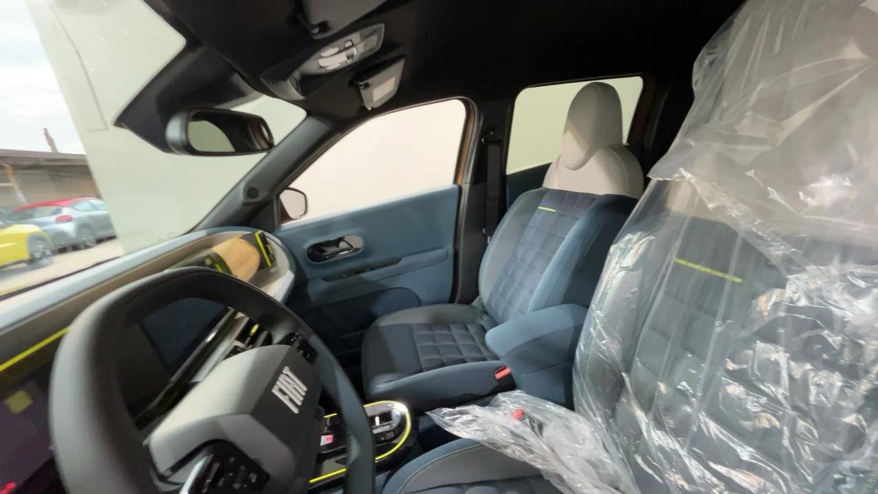 Fiat Grande Panda 1.2 Hybrid 110 CV S&S La Prima