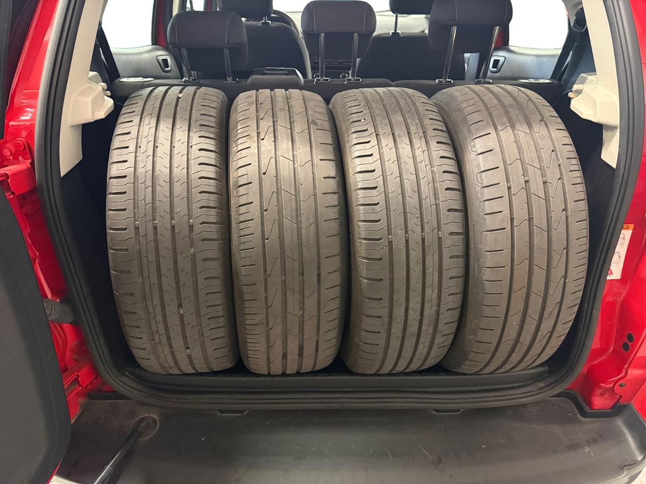 FORD EcoSport - EcoSport 1.0 ecoboost Plus 100cv my19