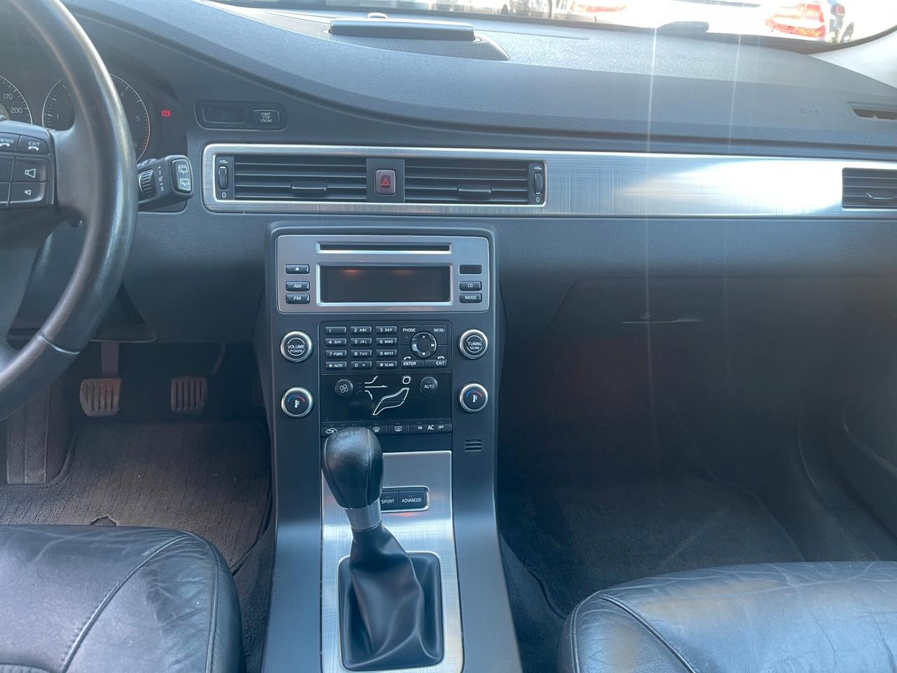 Volvo V70 2.4 D5 Momentum