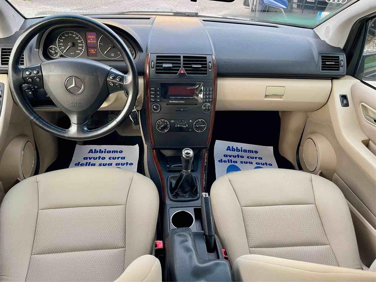 MERCEDES BENZ - A 180 CDI - ELEGANCE