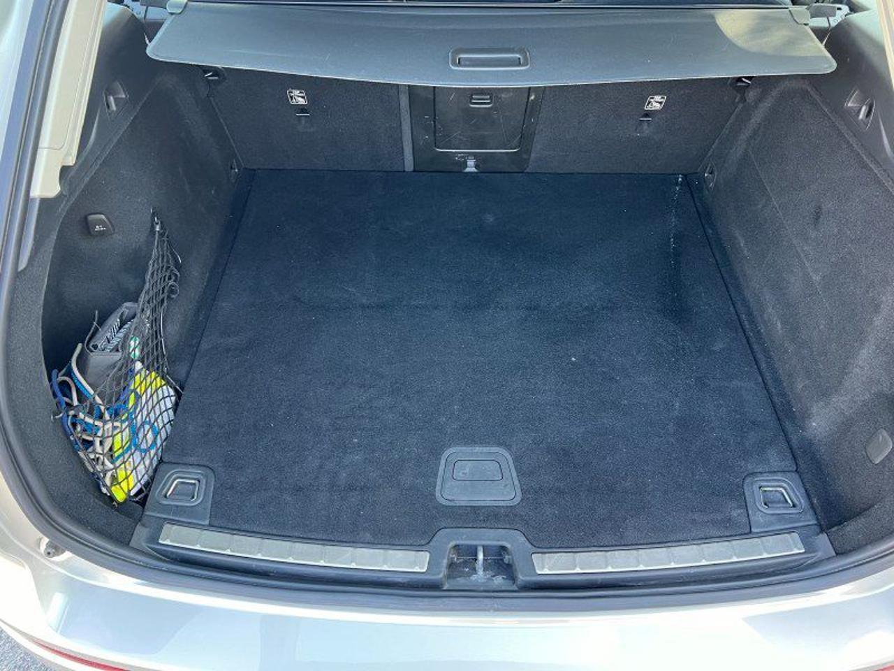 Volvo XC60 B4 (d) AWD Geartronic Business Plus