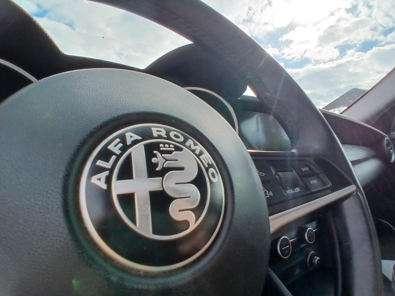 Alfa Romeo Stelvio 2.2 Turbodiesel 210 CV AT8 Q4