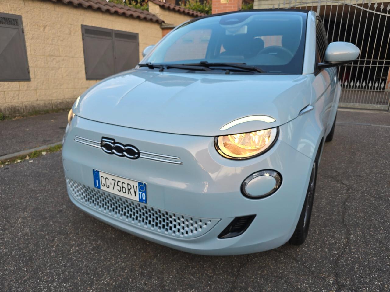 FIAT 500e Cabrio Passion 42 kWh