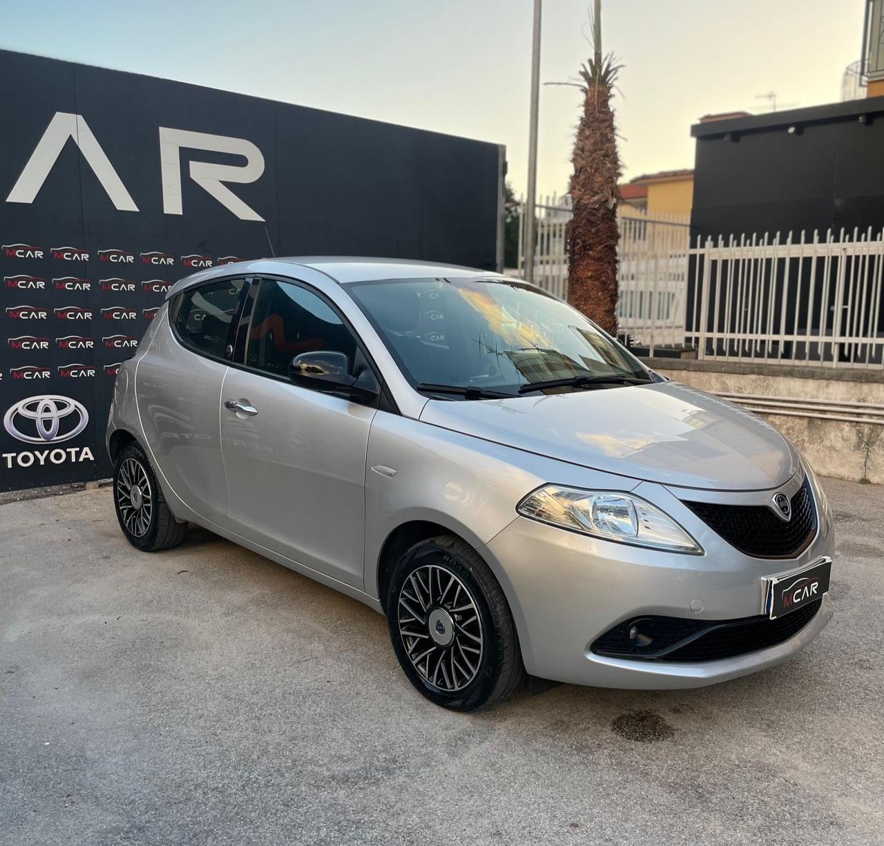 Lancia Ypsilon 1.2 69 CV 5 porte GPL Ecochic Gold