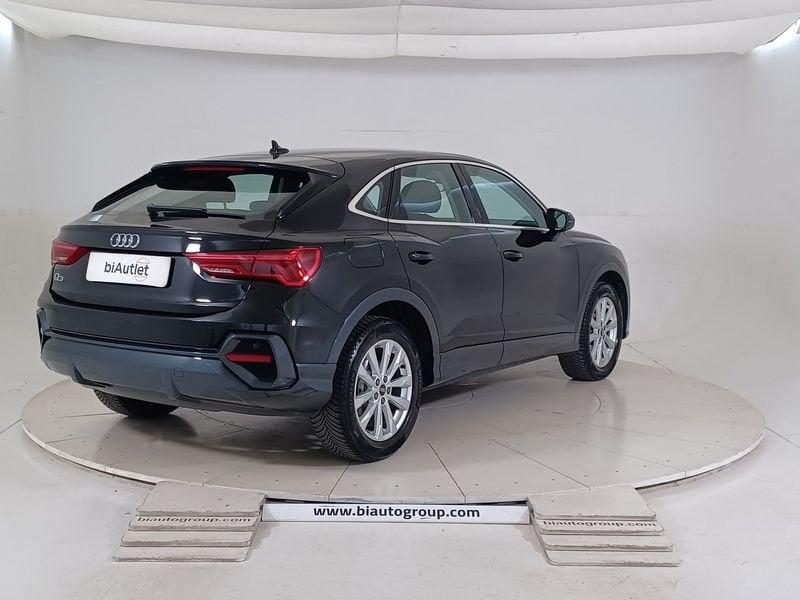 Audi Q3 2019 Sportback Benzina Sportback 35 1.5 tfsi Business Plus