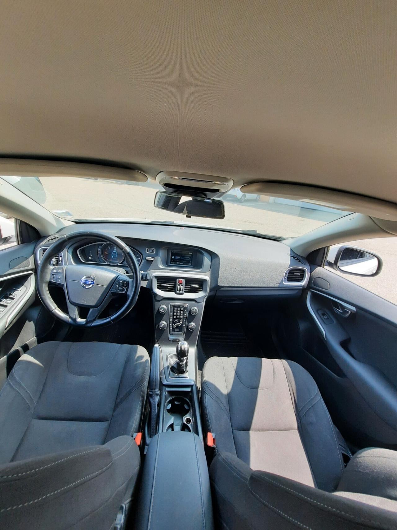 Volvo V40 D2 1.6 Momentum