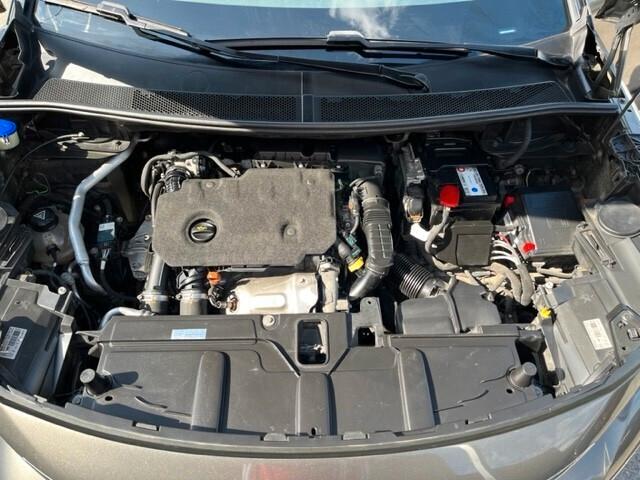 Peugeot 3008 BlueHDi 130 S&S Business