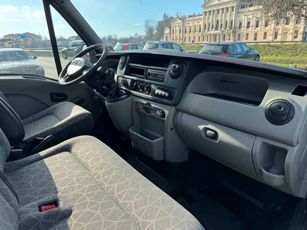 Renault Master 2.5dci Doppia cabina 7 posti Cassone ribaltabile