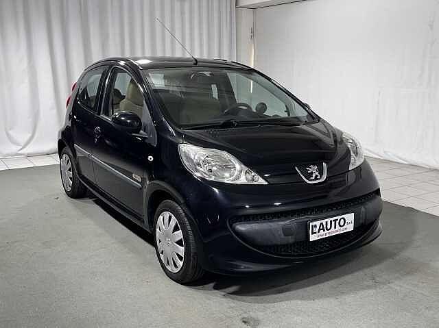 Peugeot 107 1.0 68CV 5p. Sweet Years