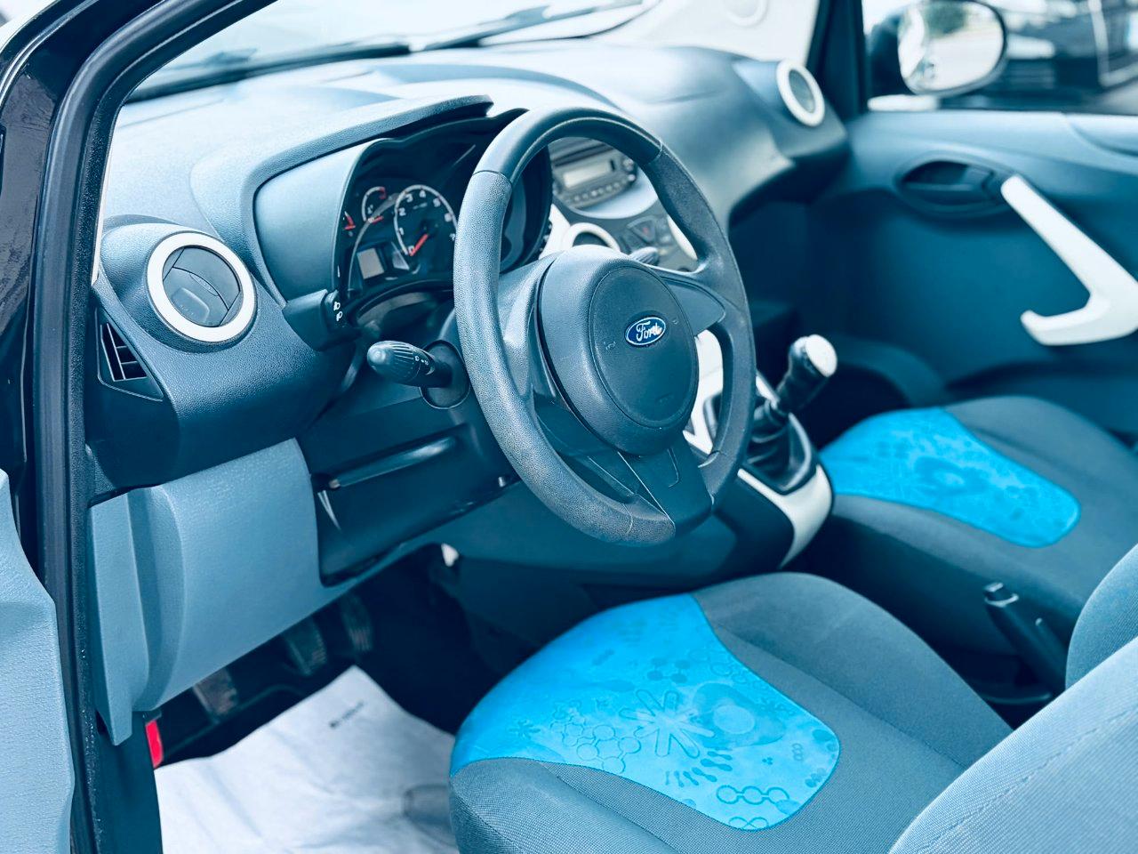 Ford Ka 1.2 Titanium c/esp,tcs 69cv E5