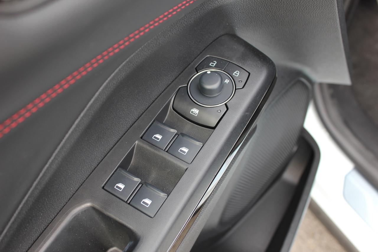 Ford Puma 1.0 Hybrid ST-Line NAVY RETROCAMERA PROMO OTTOBRE