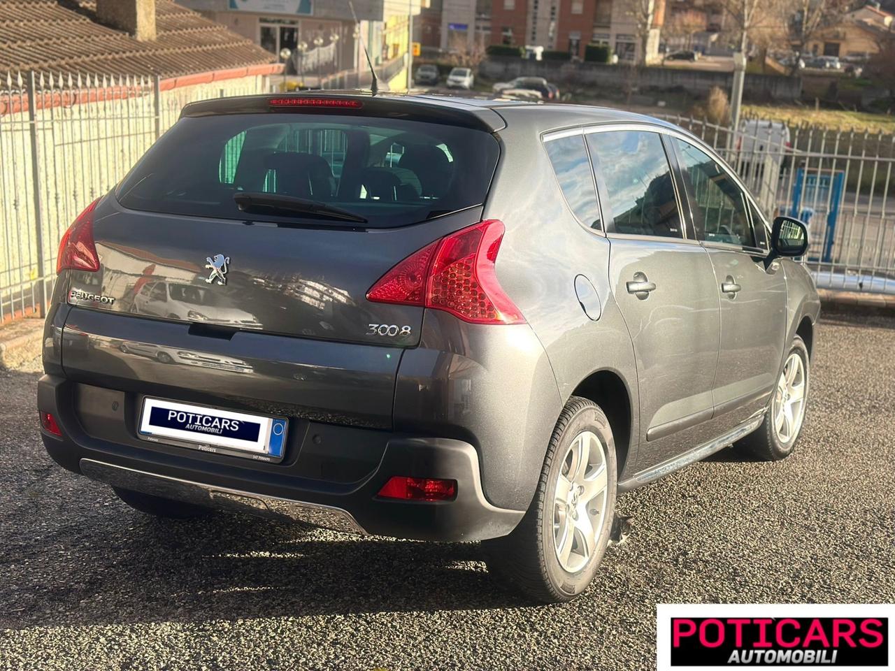 Peugeot 3008 1.6 HDi 110CV cambio robotizzato Tecno