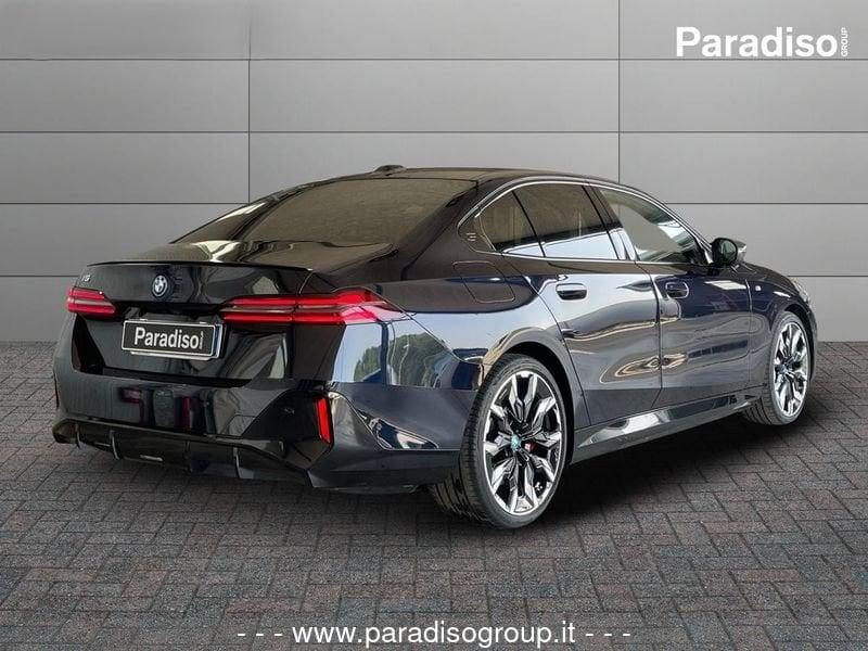 BMW i5 M60 XDRIVE 2023 - KM0 | 601CV | MPERFORMANCE