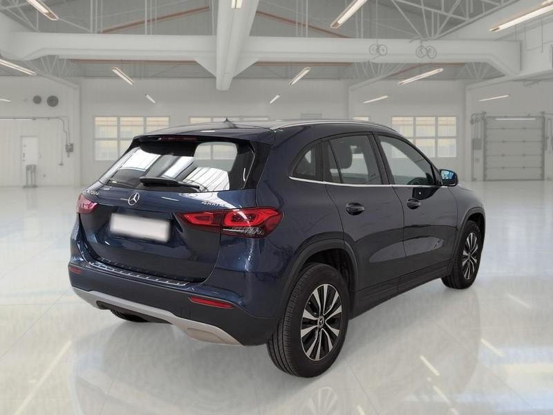 MERCEDES-BENZ GLA 200 d Automatic 4MATIC Sport