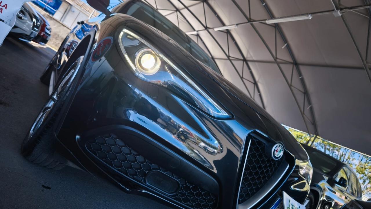 Alfa Romeo Stelvio 2.2 Turbodiesel 190 CV AT8 Q4 Super