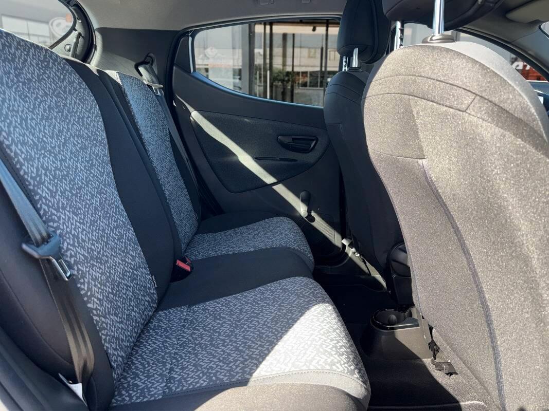 Lancia Ypsilon III 1.0 firefly hybrid Silver s&s 70cv