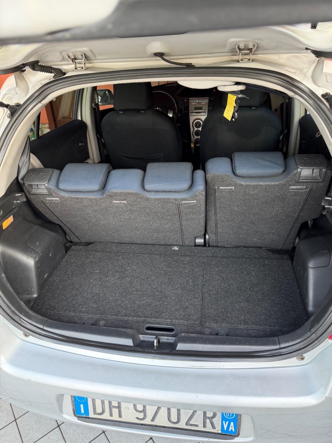 Toyota Yaris 1.3 5 porte