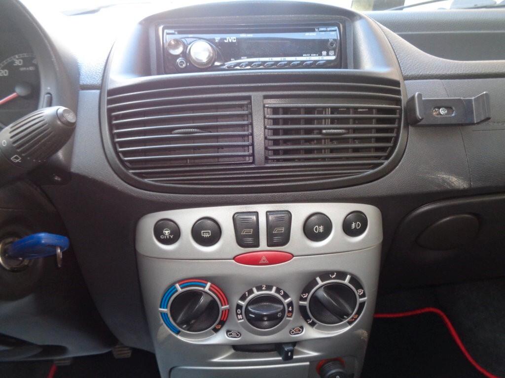 Fiat Punto 1.3 MJT 69CV (Neopatentati)