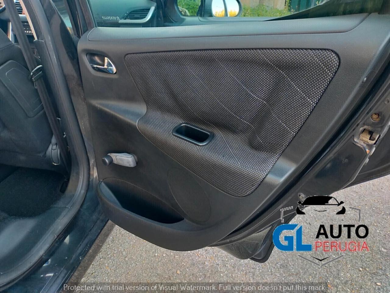 Peugeot 207 turbo diesel 5p adatta per neopatentati