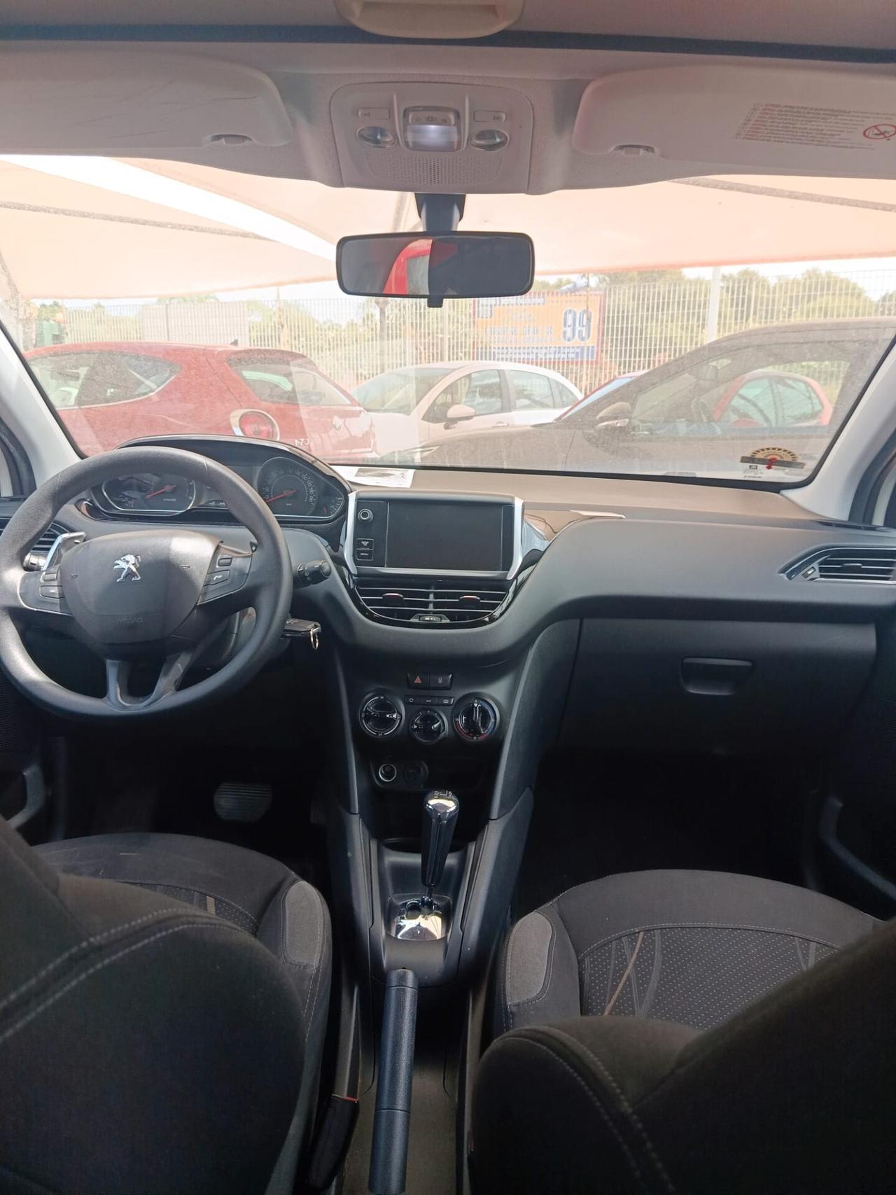 Peugeot 208 1.4 e-HDi 68 CV Stop&Start robotizzato 5 porte