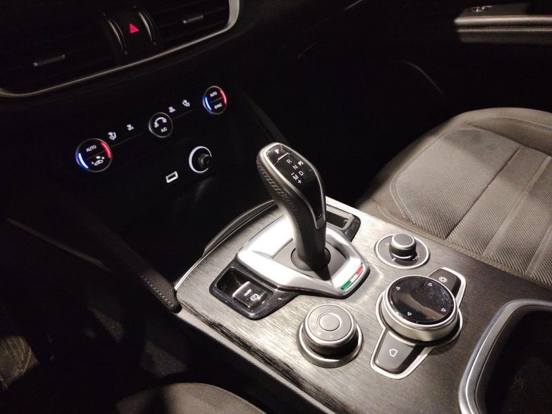 Alfa Romeo Stelvio 2.2 Turbo Business RWD AT8