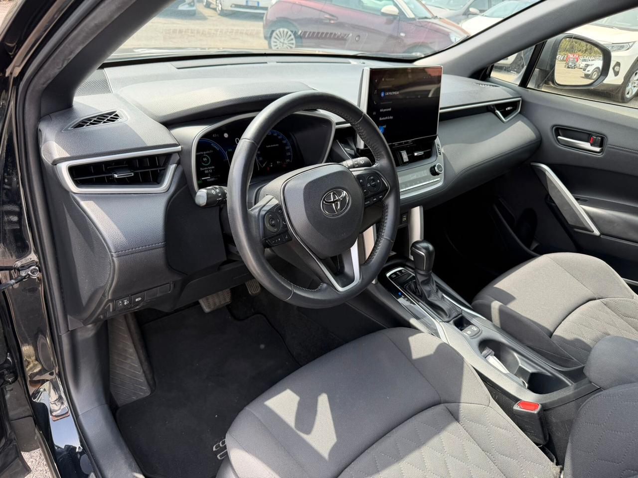 Toyota Corolla Cross 2.0 Hybrid 197 CV E-CVT Trend