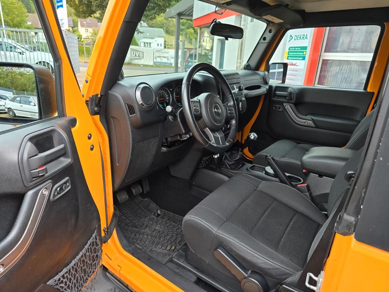 Jeep Wrangler Tettuccio rigido 2.8 CRDI Mountain