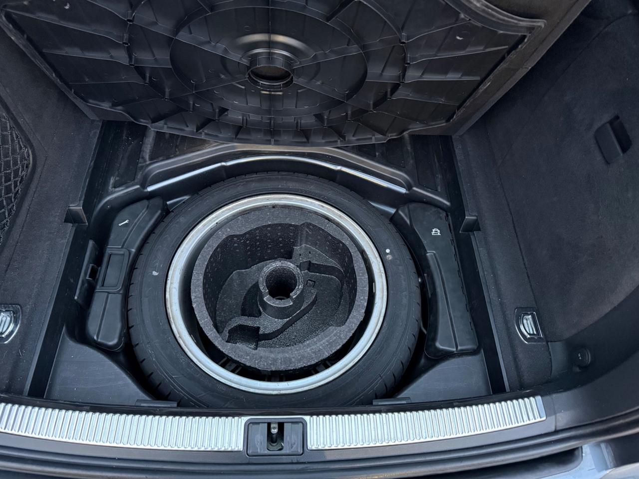 Audi A4 2.0 16V TDI Avant Sport Unico Xeno Navi