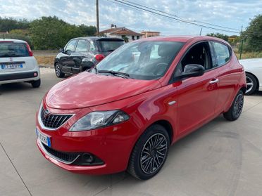 Lancia Ypsilon 1.0 Hybrid Ecochic Gold S&S