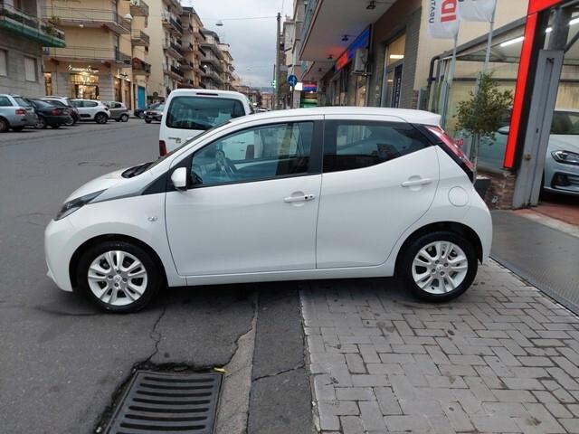 Toyota Aygo 1.0 VVT-i 69 CV 5 porte x-pure