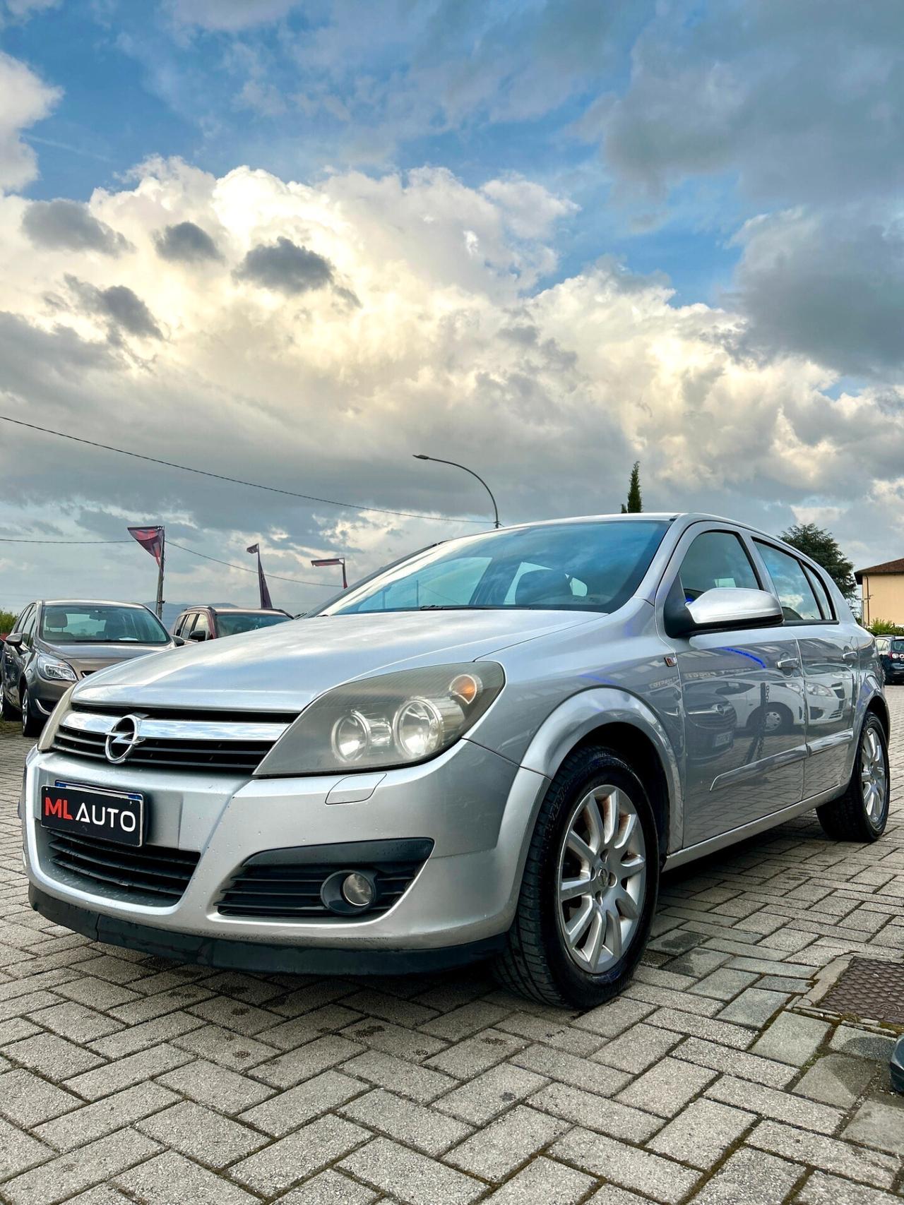 Opel Astra 1.4 16V Twinport 5 porte Enjoy - ok neopatentato