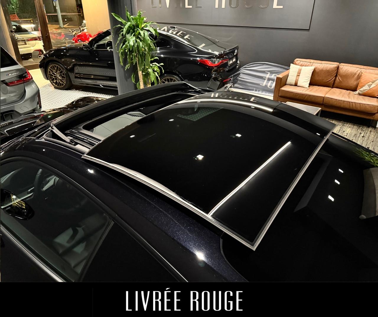 Porsche 911 Carrera 992 . 2