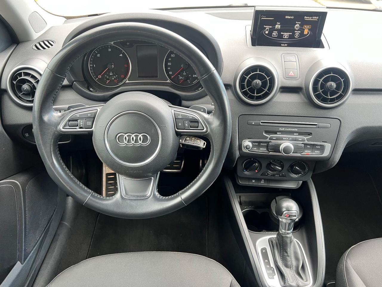 Audi A1 SPB Sportback 1.6 tdi 115cv s-tronic LED/PDC/16;